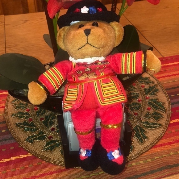 Royal Plush Teddy Bear- Historic Royal Palaces Bear Tower Of London UK PLUSH TOY - Picture 7 of 14